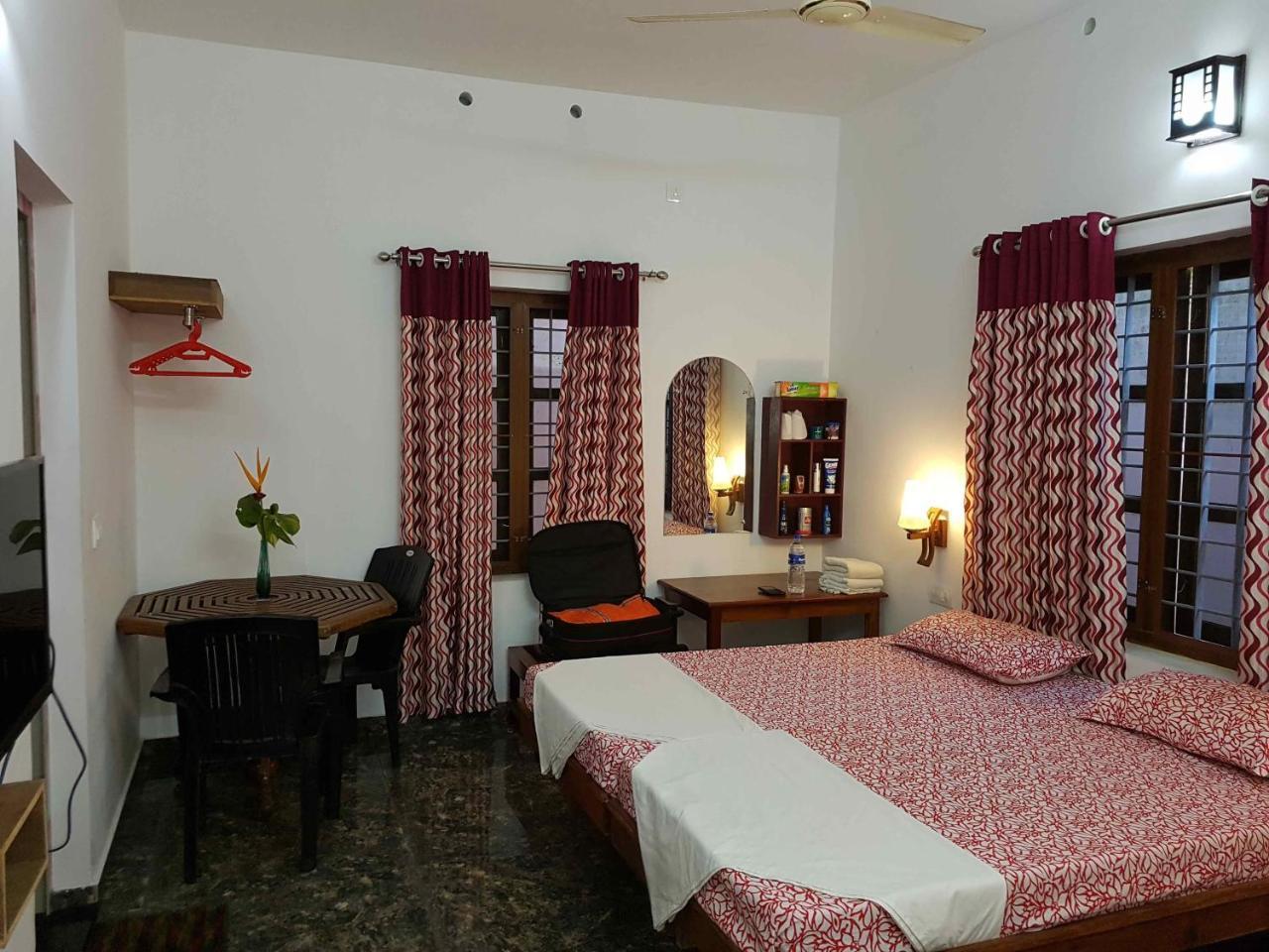 Southcanal Holidays Alappuzha 외부 사진